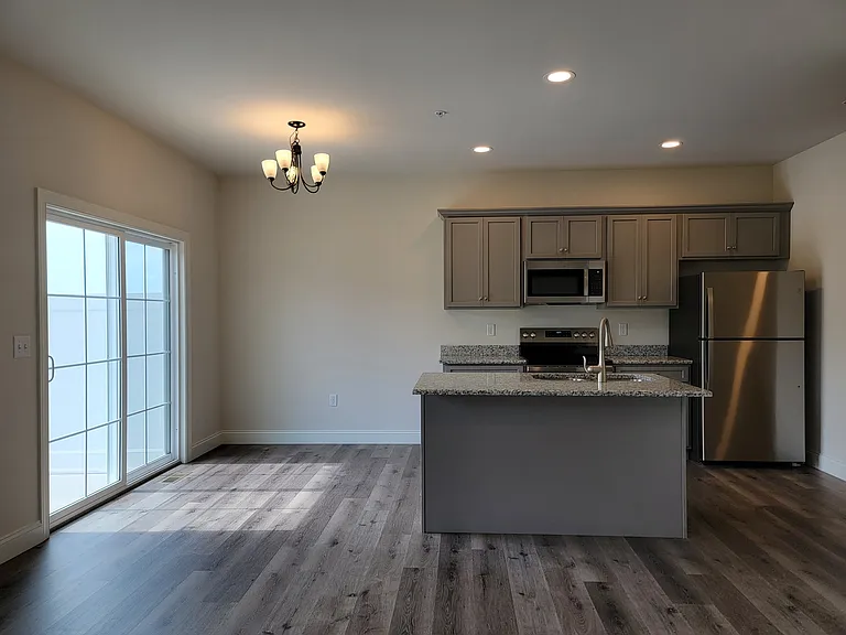 101 Magnolia Dr — Photo 4
