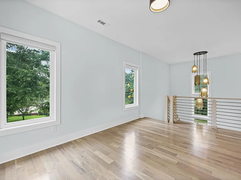 2045 Glenwood Ave SE — Photo 18