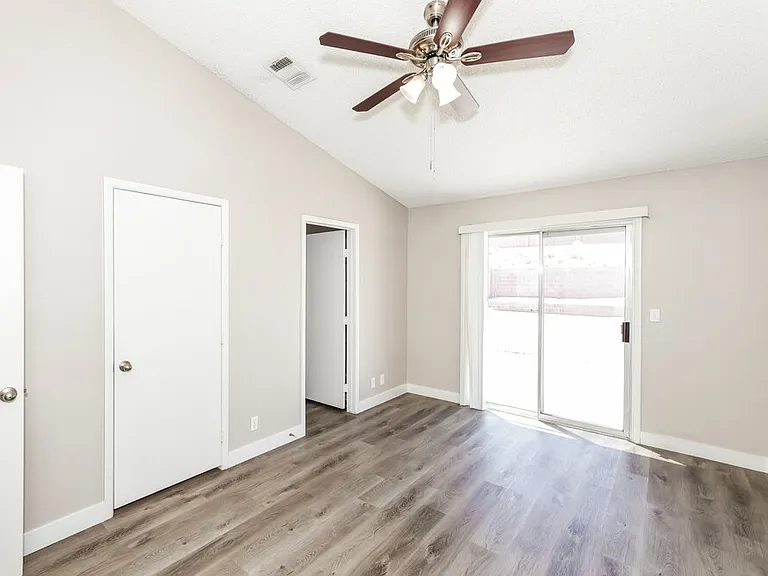 934 Wagon Train Dr — Photo 10