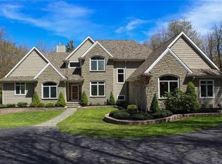 8913 Deer Run Rd, Boston, NY 14025