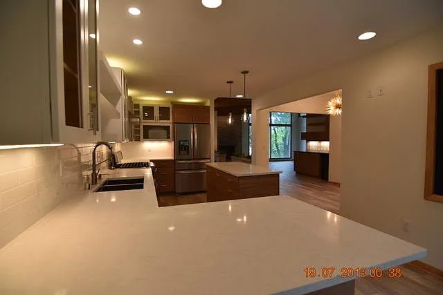 1214 Milwaukee St — Photo 4