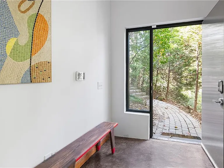 515 Claire Dr NE — Photo 69
