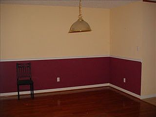 2nd image of 1205 Clarendon Dr