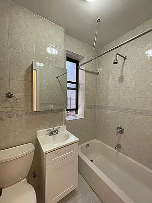 4th image of 531 W 211th St APT 42B