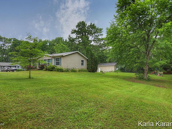 3rd image of 8827 E Oak Dr