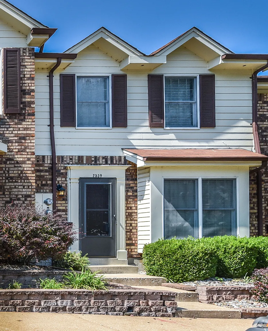 2539 Grayford Walk photo 1