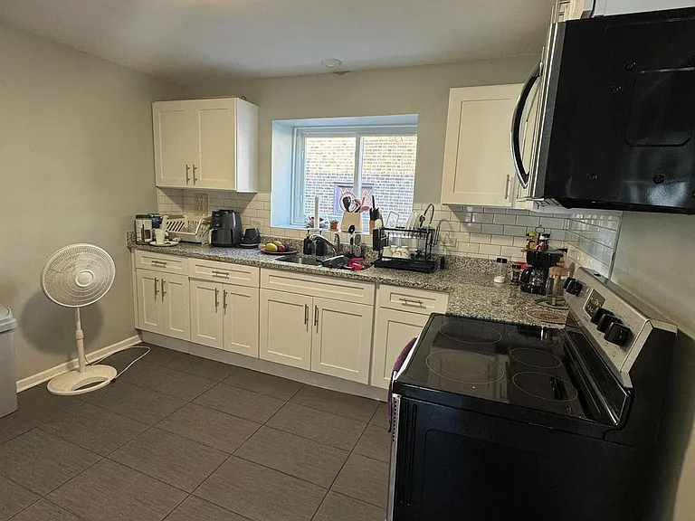 3344 Maple Ave #2 — Photo 6