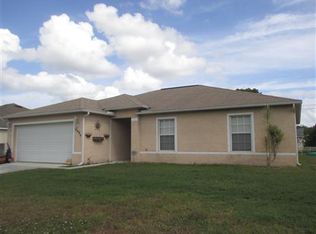 4689 SW Wade Dr, Port Saint Lucie, FL 34953