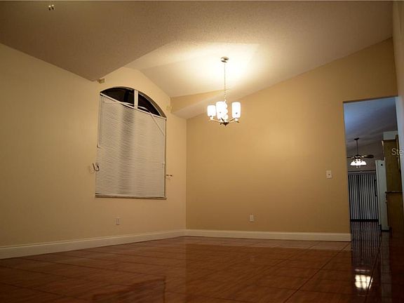 5th image of 2780 Burwood Ave