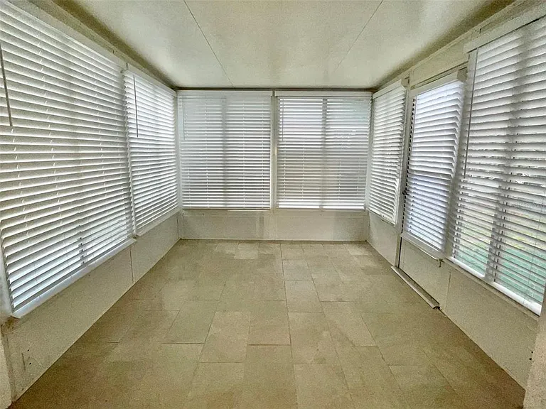 2852 Stillwell Ct — Photo 12