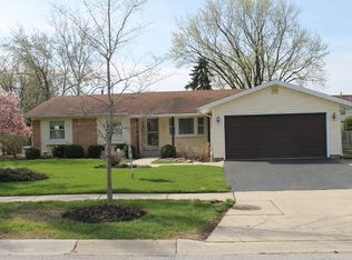 529 Gateshead S, Elk Grove Village, IL 60007