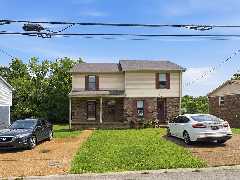 1241 N Graycroft Ave — Photo 1
