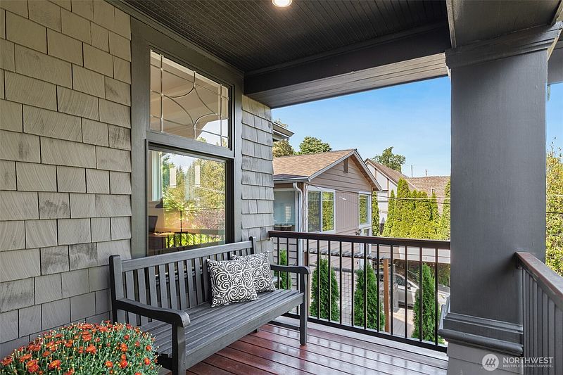 3rd image of 1743 26th Avenue E
