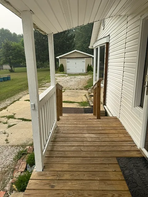 4 bed, $1,800 — Photo 4