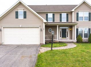 10 Emory Rise, Fairport, NY 14450