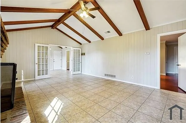 4439 Palm Springs Dr — Photo 2