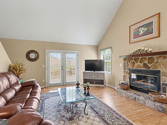 30th image of 542 Eastern Cross Ln