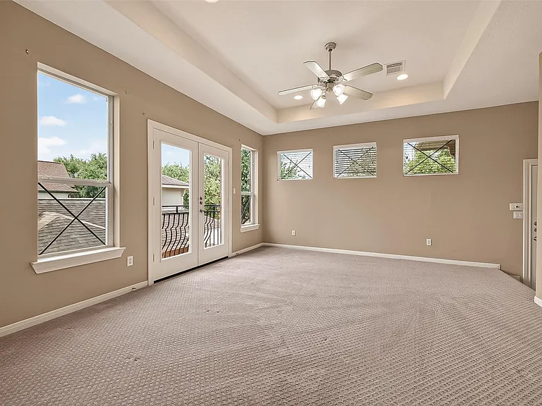 5934 Solar Point Ln — Photo 23
