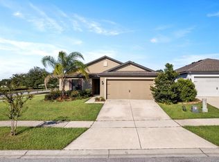 801 Laurel View Way, Groveland, FL 34736