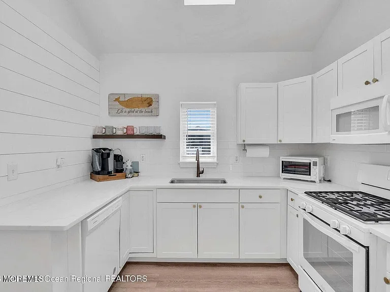 638A Redmond Ave — Photo 4
