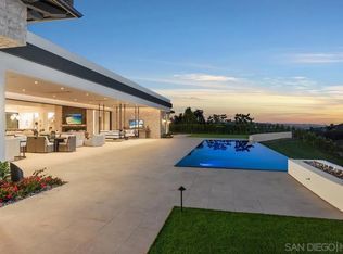 5968 Ladys Secret Ct, Rancho Santa Fe, CA 92067