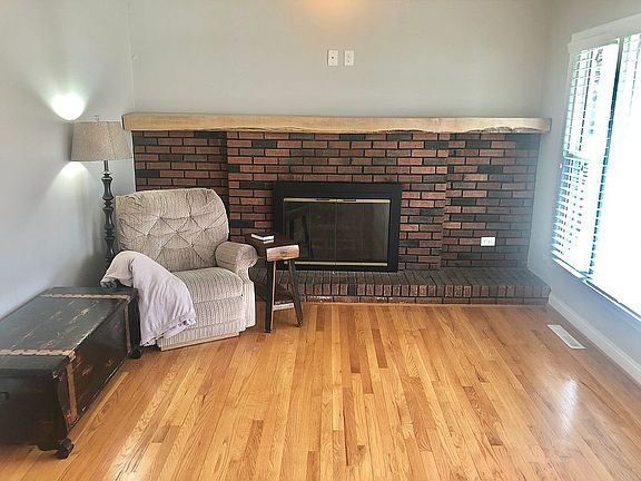 2nd image of 6808 Sky Blue Ave