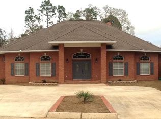 1390 Glenmore Dr, Cantonment, FL 32533