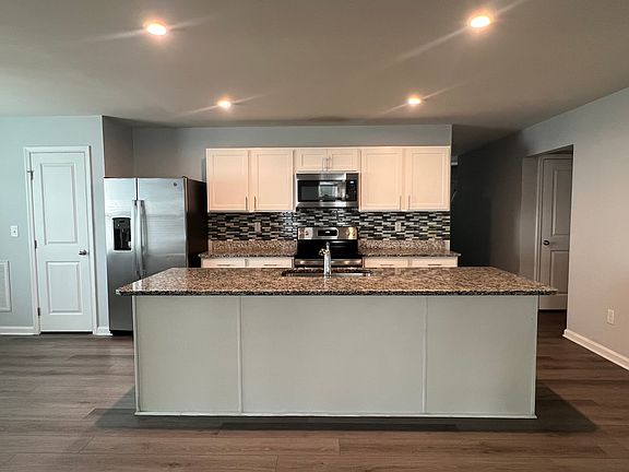 4th image of 1008 Skipjack Ln