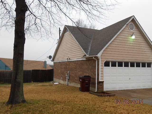 2nd image of 6506 Saddleback Cir