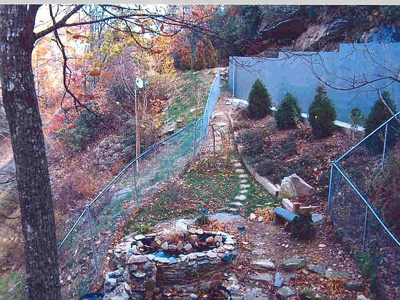 4th image of 610 Bachelors Button Dr