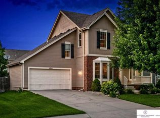 14916 Ogden St, Omaha, NE 68116