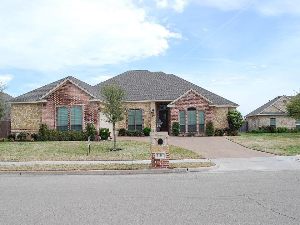 1st image of 1104 Chiswick High Dr