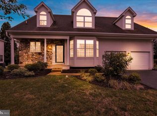 847 Mountaintop Dr, Collegeville, PA 19426