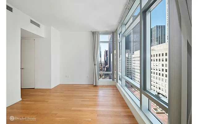 Rented by Douglas Elliman | media 24