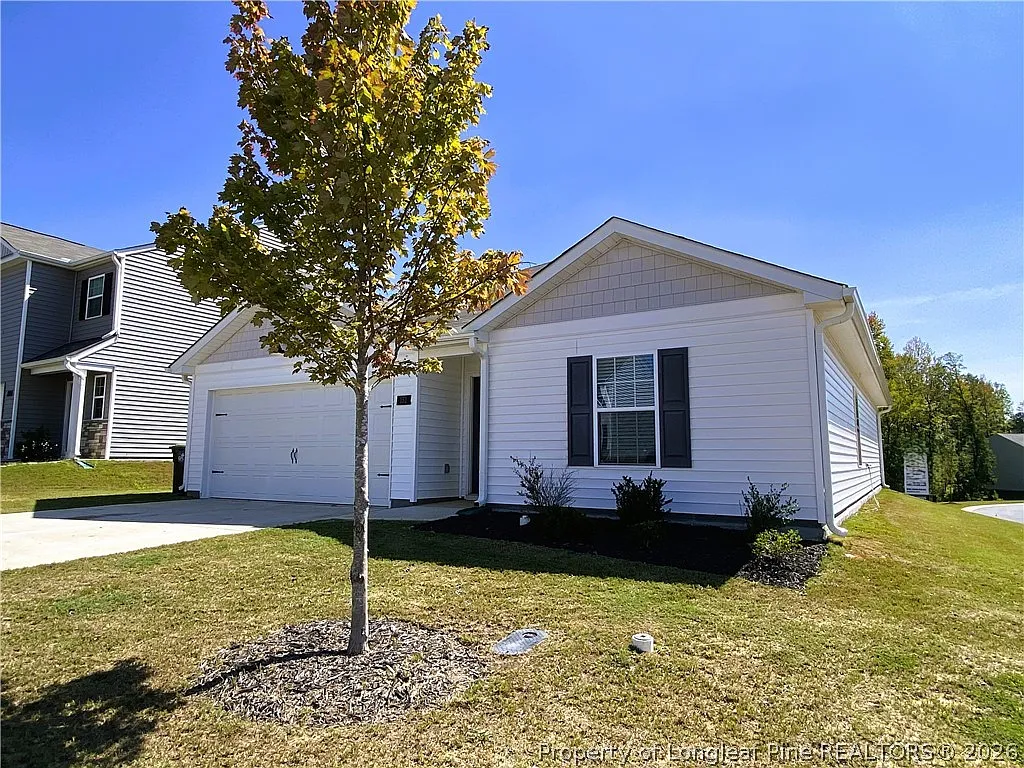 4 bed, 2.0 bath, 1481 sqft, $2,130 — Photo 2
