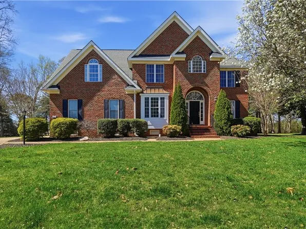 6533 Harbour Pointe Dr, Suffolk, VA 23435