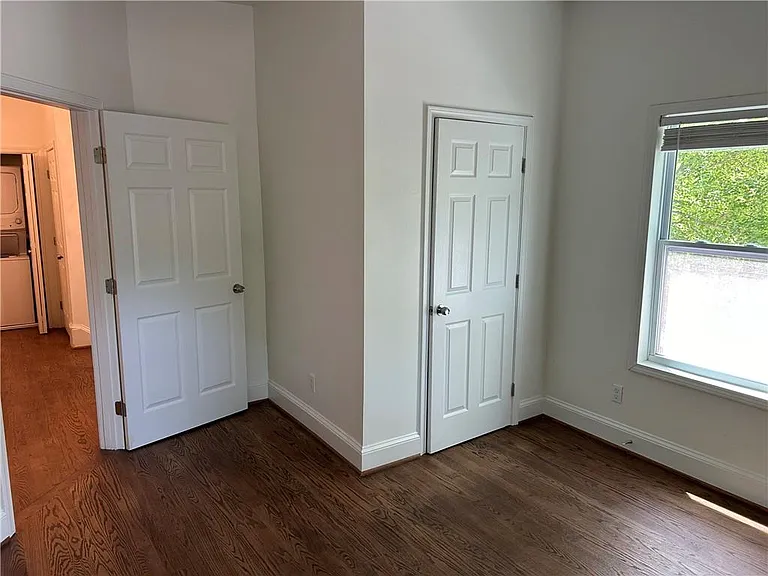 559 Angier Ave NE — Photo 21
