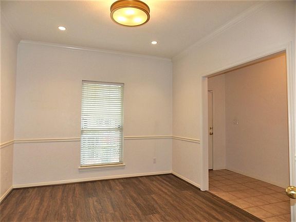3rd image of 7749 Pecan Dr