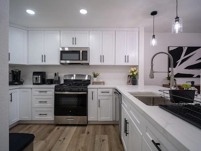 Rimgate Dr — Photo 14