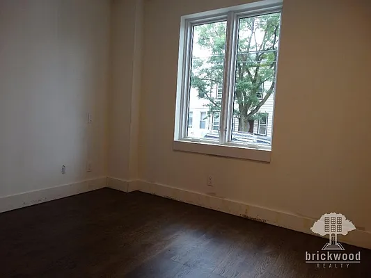 Rented by Brickwood BWR LLC | media 44