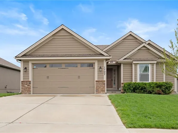 1707 Sycamore Rdg, Kearney, MO 64060