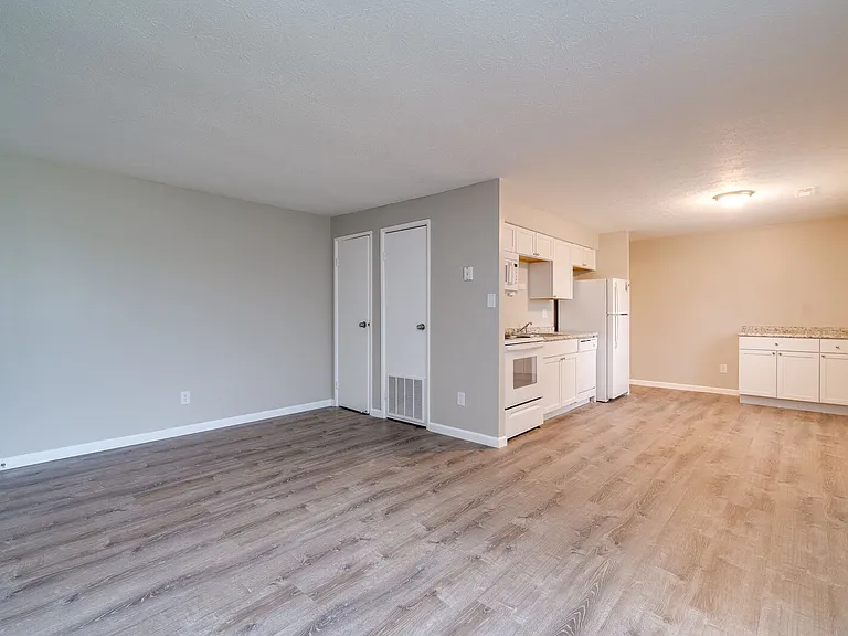 Autumn Hills Apartments — Photo 53