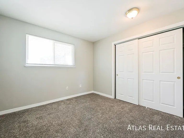 960 Bishop Ct #A — Photo 12
