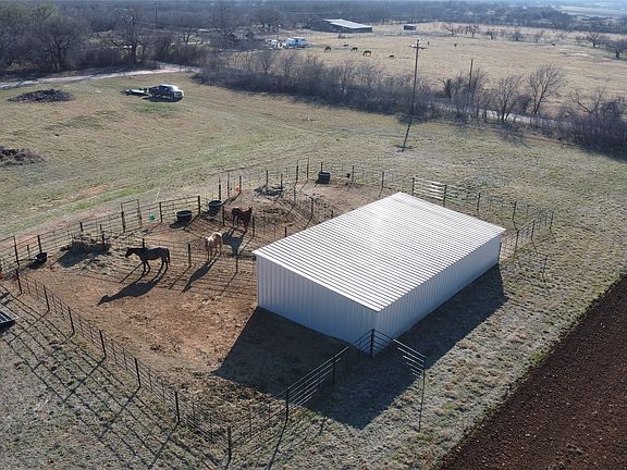 4th image of 1595 County Road 131