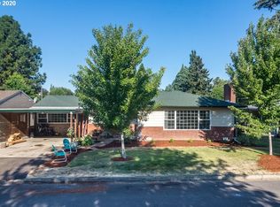 412 W Berdine St, Roseburg, OR 97471