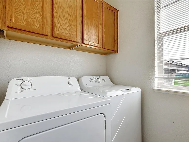 2107 Expedition Way — Photo 30