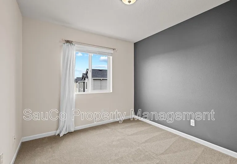 7595 NW 170th Ave — Photo 37