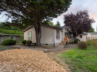 15 Piano Ct, Depoe Bay, OR 97341