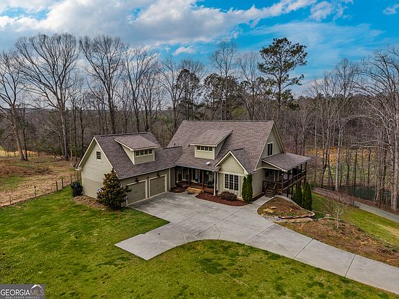 3rd image of 723 Sulphur Springs Rd