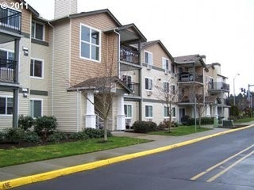 1st image of 720 NW 185th Ave Unit 204